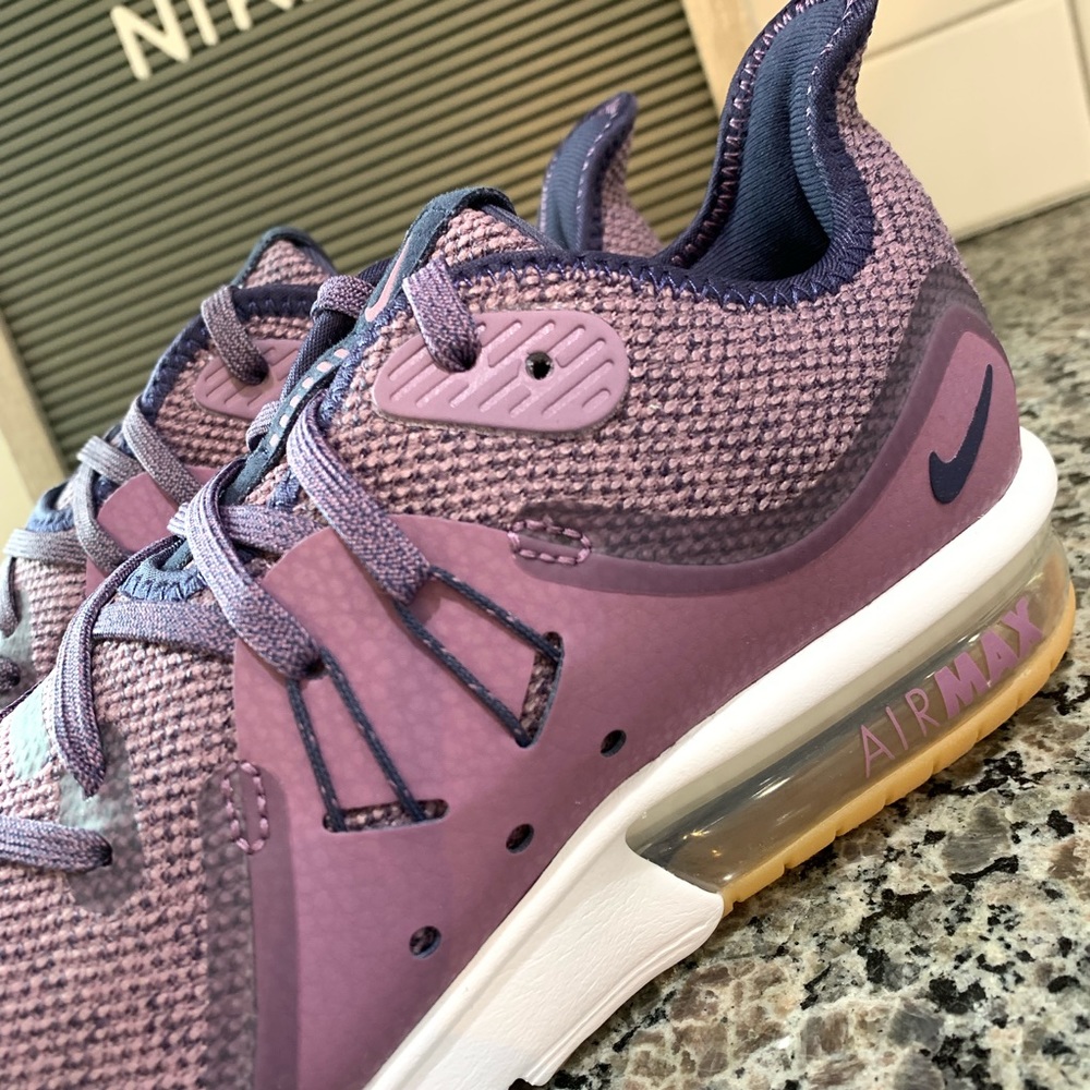 Nike Women’s Air Max Sequent 3 Violet Dust Size 7 - Picture 4 of 6